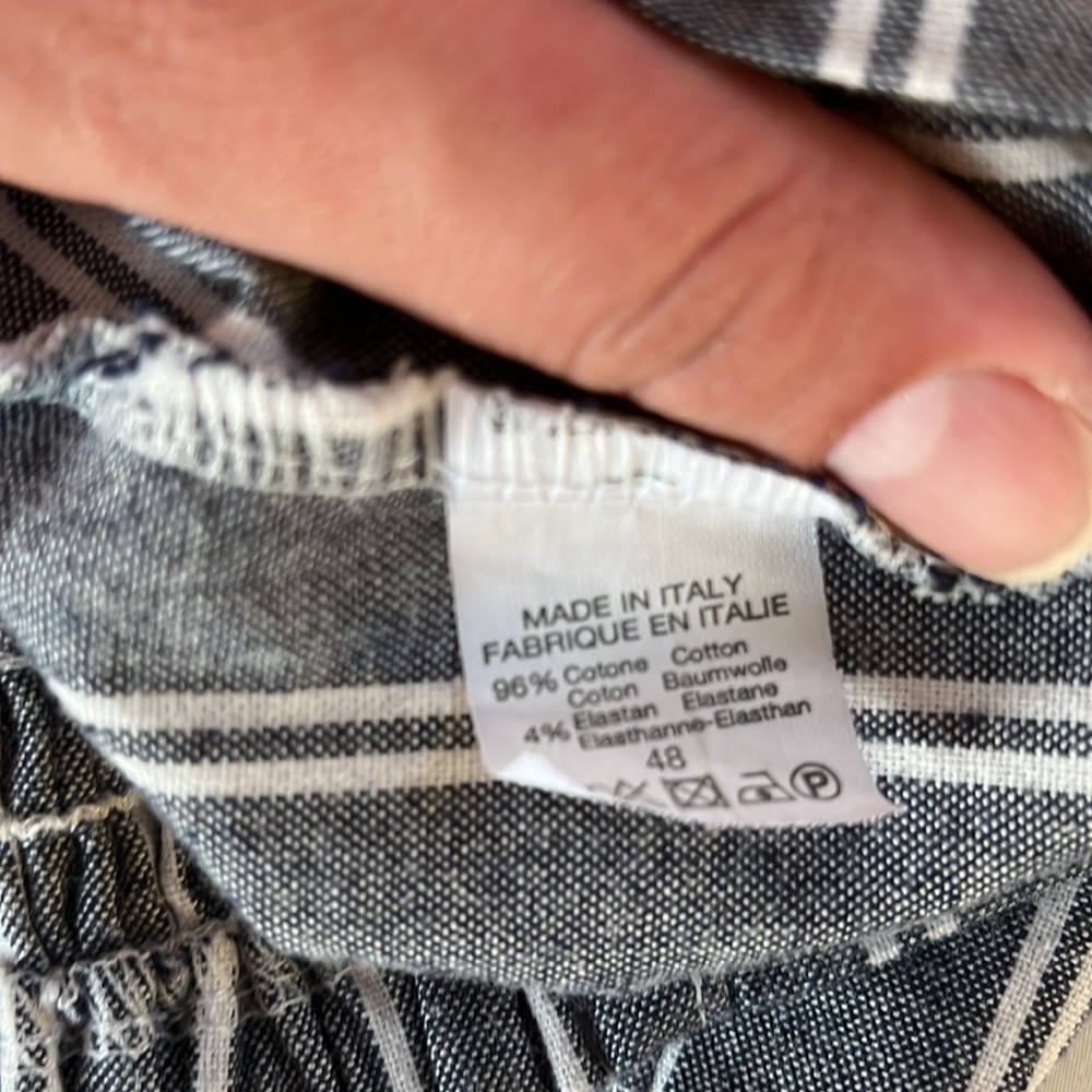 Brandy Melville striped grey and white adjustable cropped tank top - Picture 7 of 7